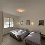 Silvia Apartment *